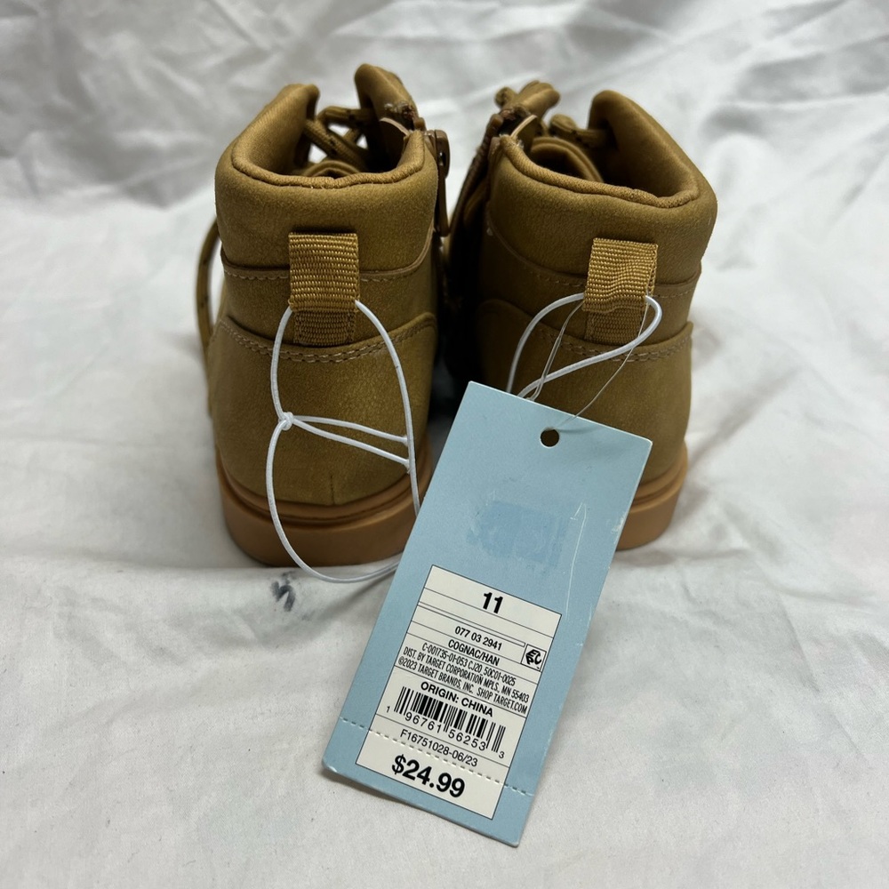 Boots - Picture 3 of 14
